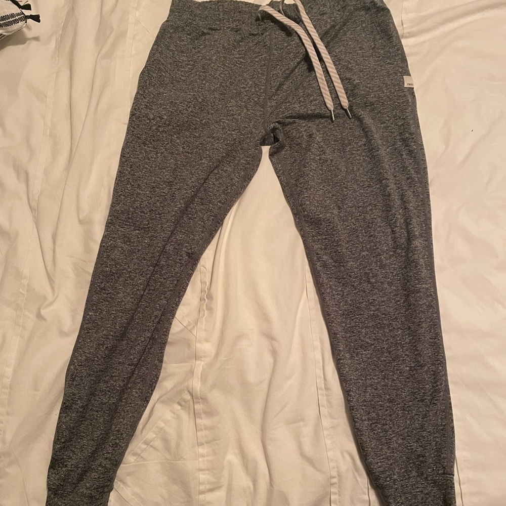 Vuori Performance Joggers